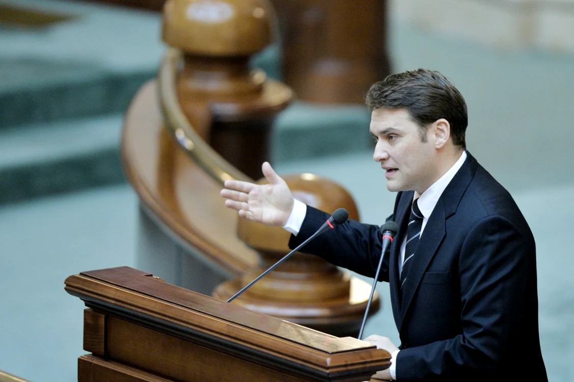 Dan Sova in Senat FOTO Mediafax 