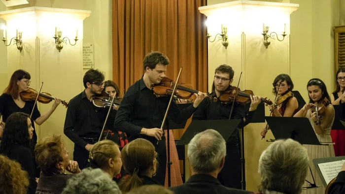 Artişti talentaţi din Orchestra Română de Tineret                           FOTOGRAFII: Virgil Oprina