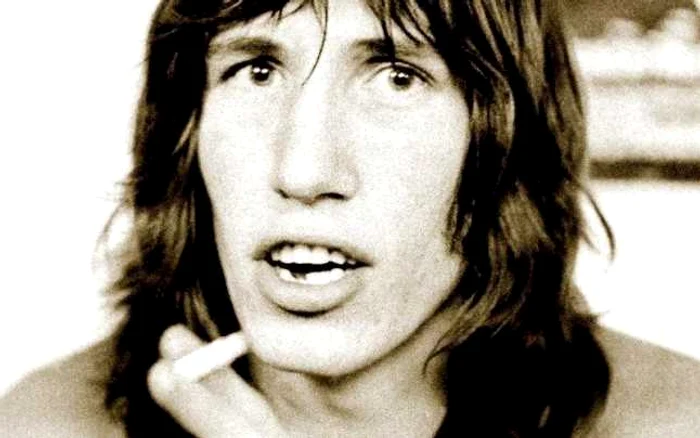 Roger Waters dărâma în mintea lui zidurile care l-au împiedicat să se împlinească în lumea reală.