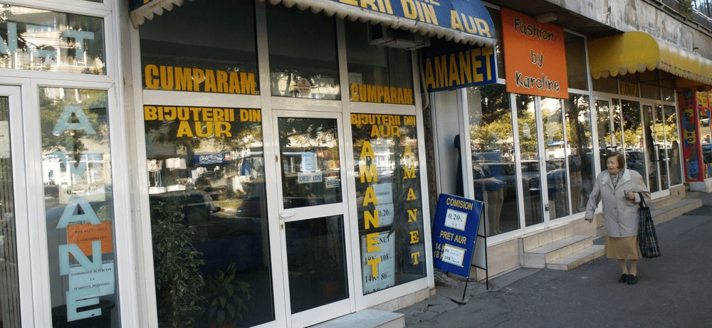 Valoarea medie a bunurilor amanetate a fost de 1.000 de lei, în primul semestru. Ce lasă românii la casa de amanet 