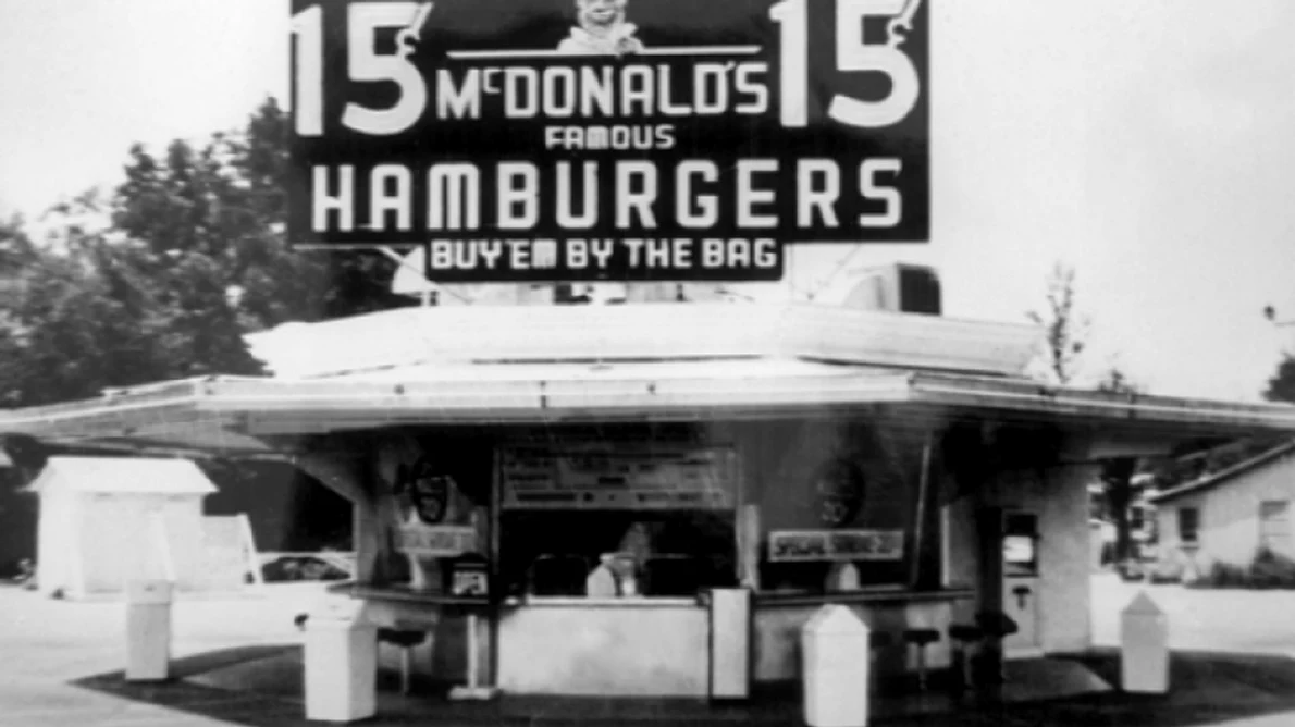 Istoria primului restaurant din lanţul McDonald's png
