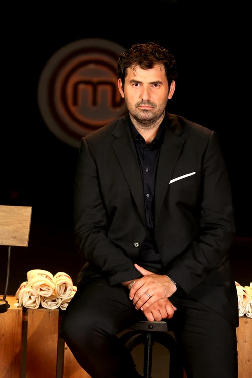 
    Adrian Hădean nu a gustat din sandwich-urile lui Florin DumitrescuFoto: Dorin Constanda  