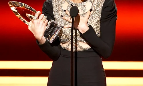 jennifer lopez 990828ce 1728 452c a897 c9397ee40ecf jpeg