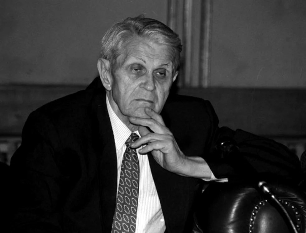 Corneliu Coposu s-a născut la Bobota, judeţul Sălaj FOTO www.corneliu-coposu.ro