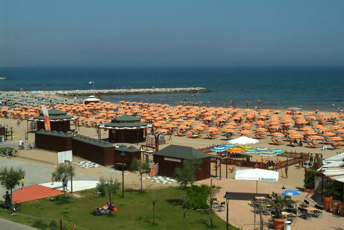 San Giuliano din Rimini, recunoscută ca una dintre cele mai frumoase plaje din Italia 