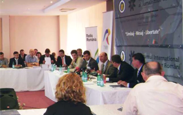 Jurnaliştii români, la congres în Serbia