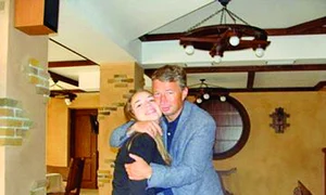 Dan Petrescu  a făcut pe ghidul  pentru fetele lui jpeg