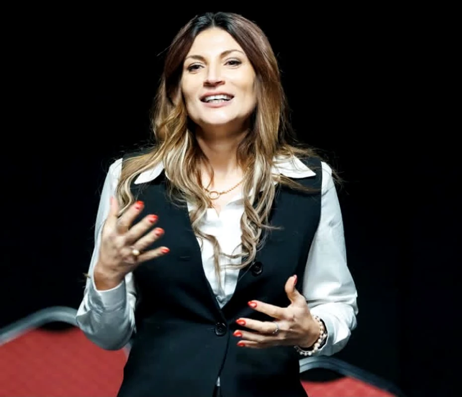 Ioana Ginghină, schimbare de look foto: Instagram 