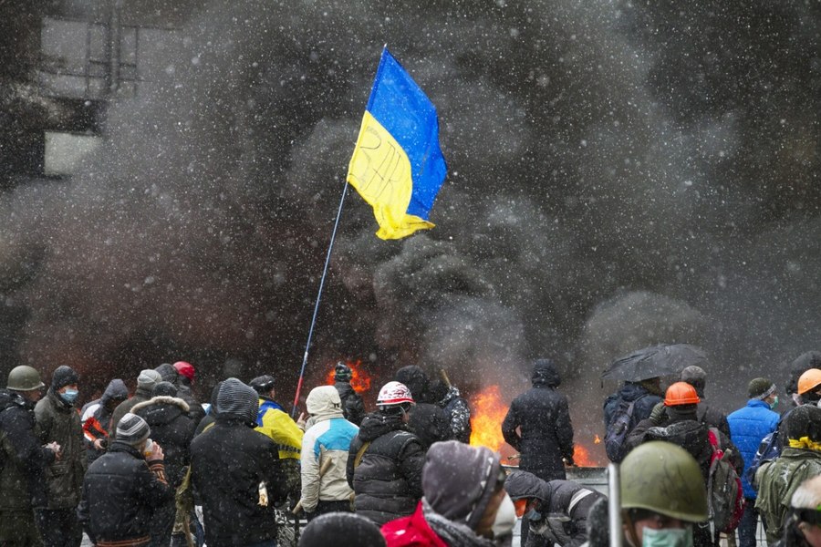 Condamnări la închisoare pentru foşti poliţişti ucraineni care au tras în 2014 asupra protestatarilor Maidan