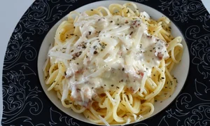 spaghete cu sos alb jpeg