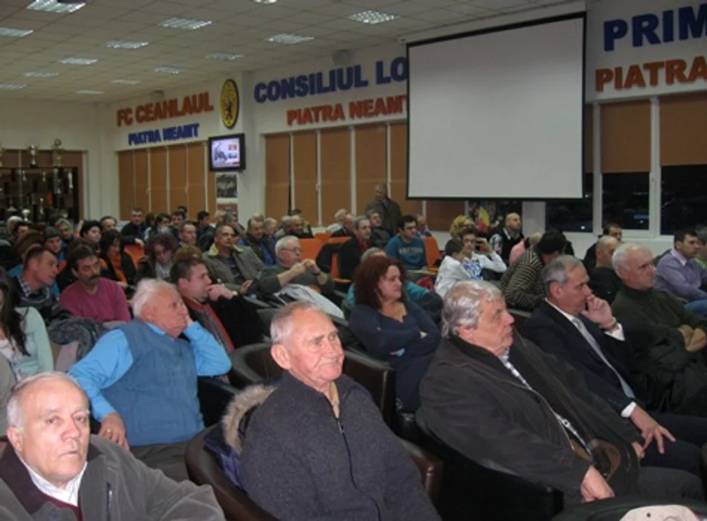 La eveniment au participat fostele glorii ale echipei