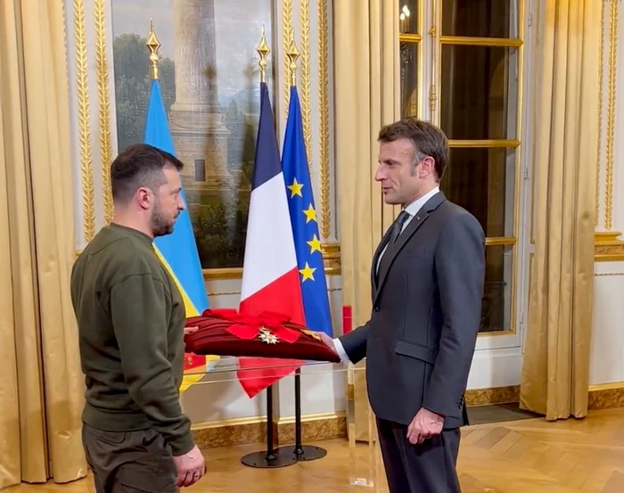 Emmanuel Macron și Volodimir Zelenski