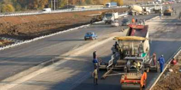 Autostrăzile aduc bani din 2010
