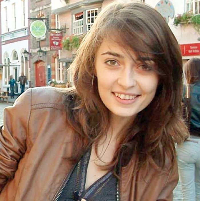 
    † Aura Ion avea  23 de ani atunci  când a murit   