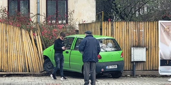 accident masina in gard Tgv