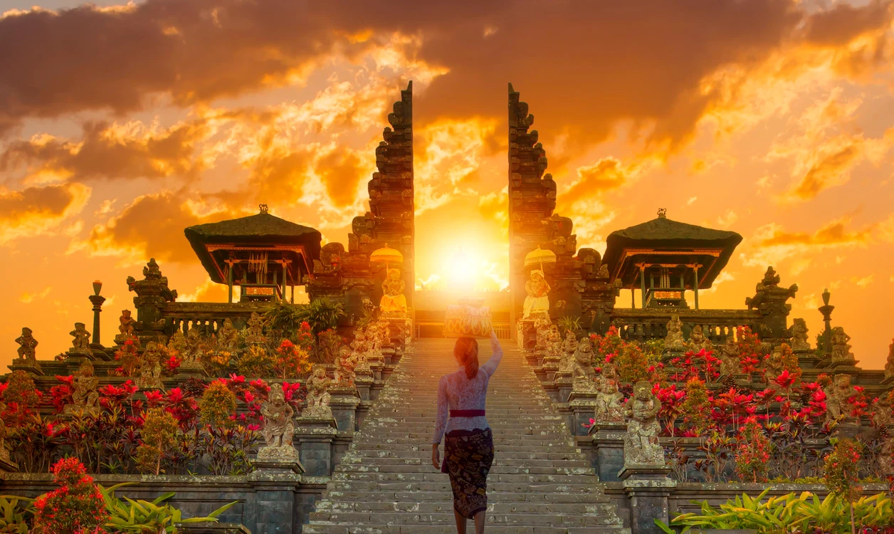  Templul Pura Besakih din Bali, Indonezia FOTO Shutterstock 