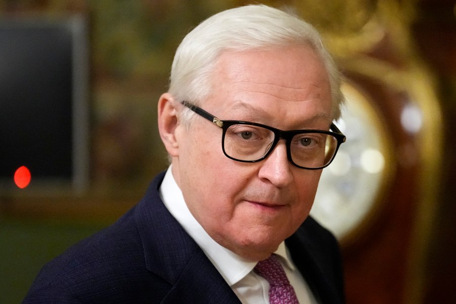 Moscova joacă tare. Reacția de la Kremlin după ce Trump a spus că a vorbit cu Putin