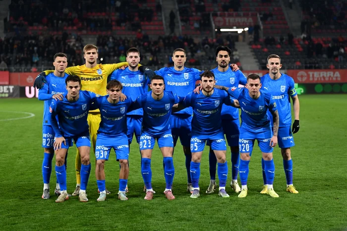 Universitatea Craiova se pregătește de duelul cu AEK Atena din Conference League