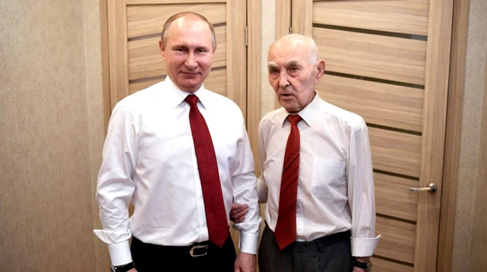 Vladimir Putin şi Lazar Matveev FOTO kremlin.ru