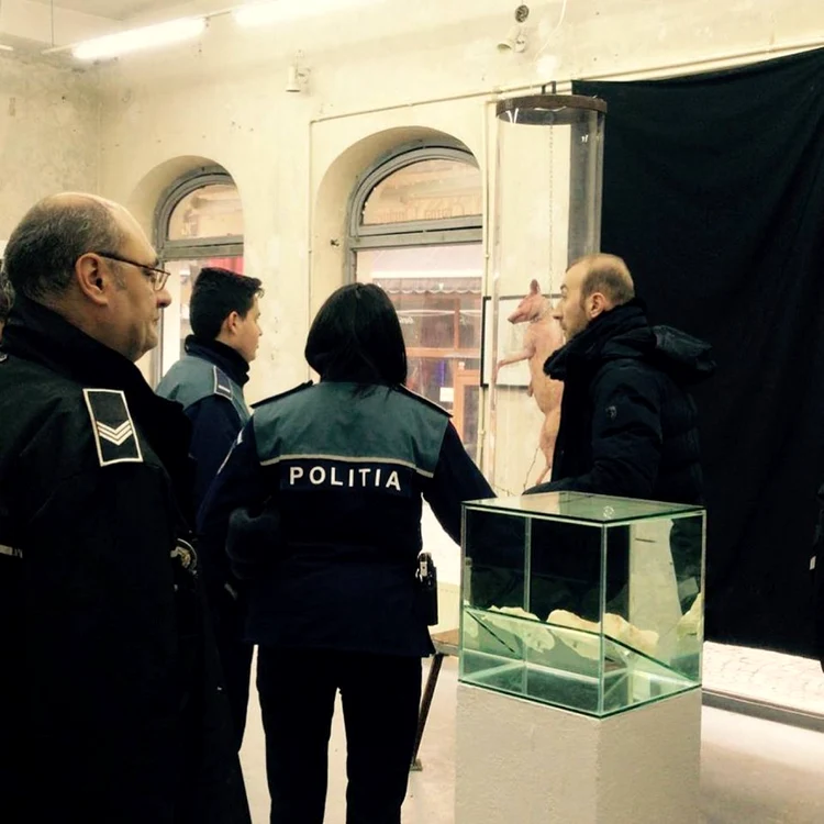 Expoziţia Baraka de la Bucureşti