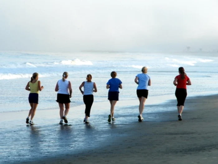 Alergarea pe plajă este benefică