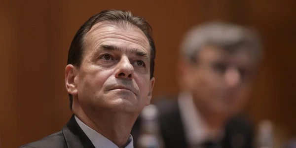Parlament - şedinţă comună - vot învestire guvern Orban - Ludovic Orban / FOTO Inquam Photos / Octav Ganea / 4 nov 2019