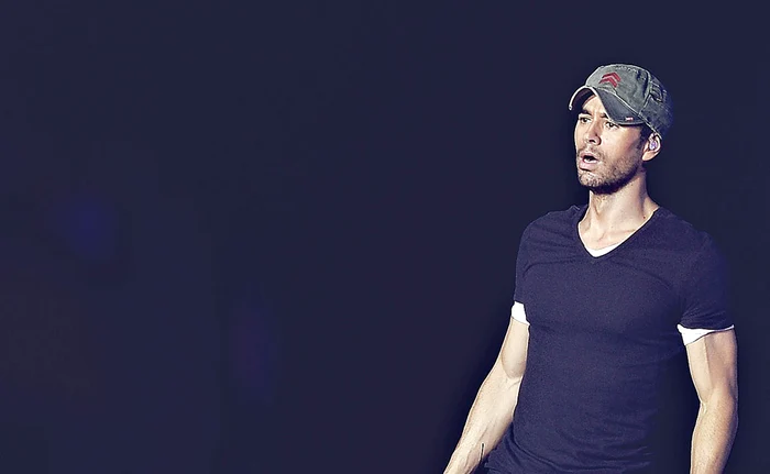 Enrique Iglesias a urcat răcit cobză pe scena de la Romexpo