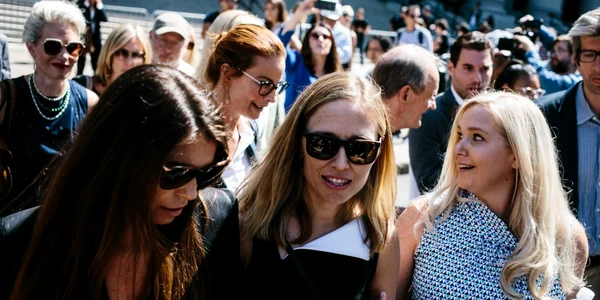 Trei dintre victimele lui Jeffrey Epstein la procesul din 2019 - Virginia Giuffre dreapta FOTO EPA-EFE