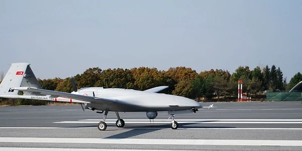 Dronă turcească Bayraktar FOTO Wkipedia/Bayhaluk