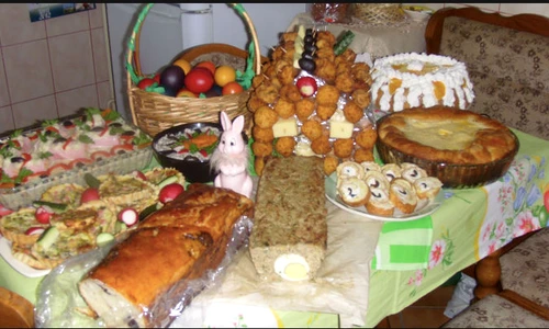 Preparate din Oltenia pentru masa de Paşte png