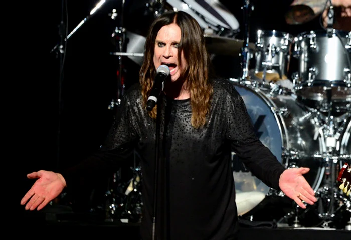 
    Ozzy Osbourne a fost internat de urgenţă la spital din cauza pneumoniei Foto: GettyImages  