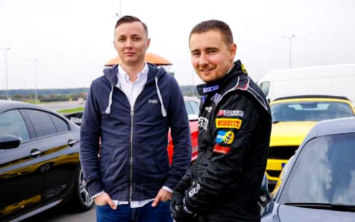 Tudor Bratu şi Costin Giurgea sunt doi pasionaţi ai lumii auto FOTO Pro TV
