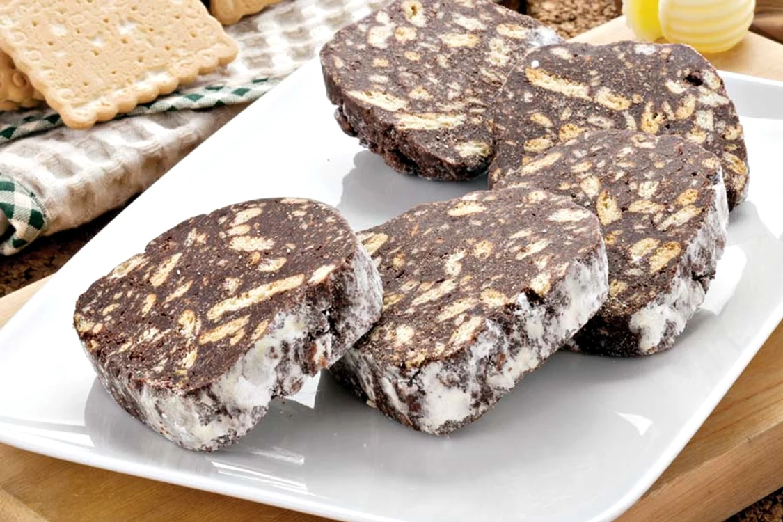 
    Salam de biscuiţi  