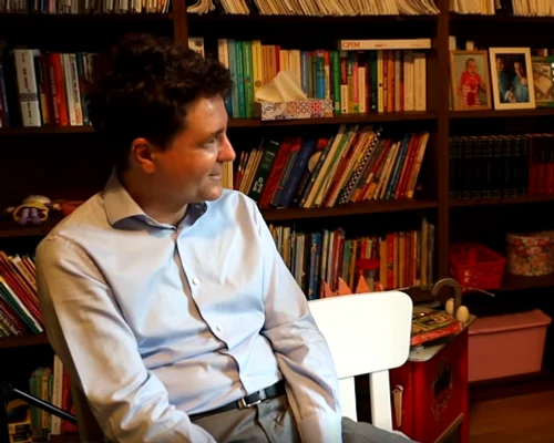 familie Nicusor Dan Mirabela Gradinaru captura Life ro png