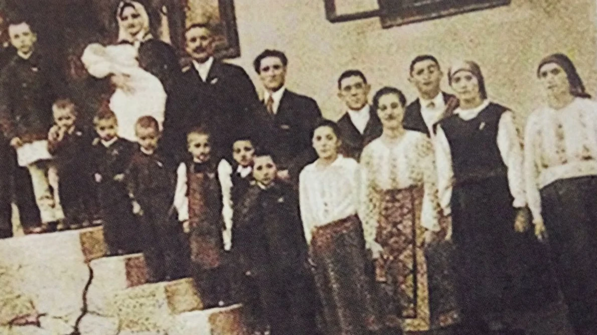 Familia tradițională, romȃnii și politica jpeg