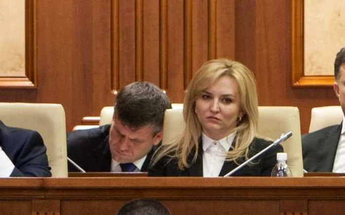 Ministrul Muncii, Protecţiei Sociale şi Familiei Ruxanda Glavan a fost astăzi audiată în Parlament FOTO Alexandru Tarlev