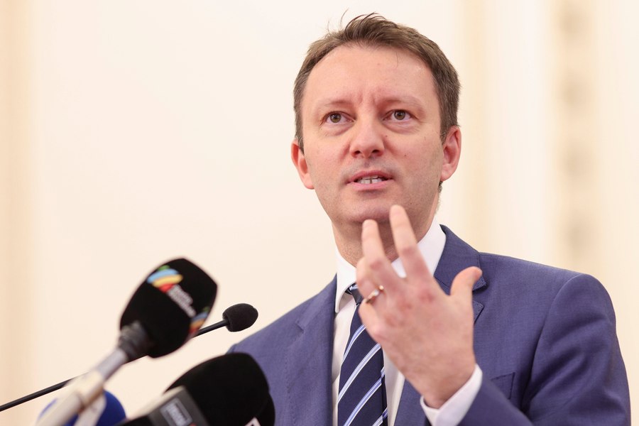 Siegfried Mureșan evită să spună ce sumă este necesară pentru un trai decent în România: „Îmi doresc ca veniturile oamenilor să crească”