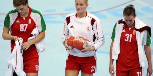 Gabriella Szucs (centru) * Foto: Reuters