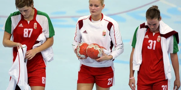 Gabriella Szucs (centru) * Foto: Reuters