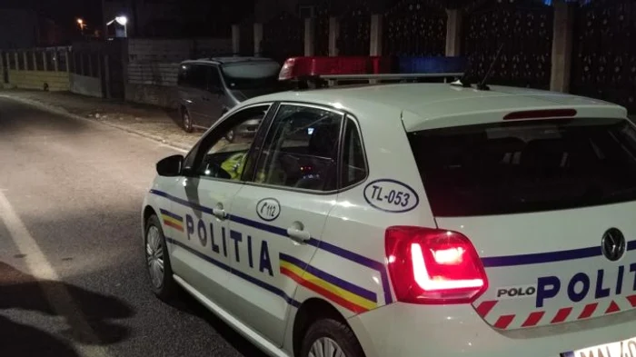 Polițiștii se confrntă cu primul caz de jaf în Tulcea în care suspectul nu se mulțumește să amenințe cu arma ci o folosește efectivFoto: tlnews.ro