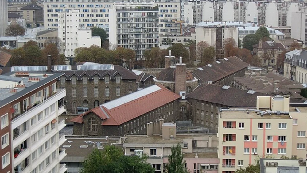 Fostul președinte al Franței, Nicolas Sarkozy, își va ispăși pedeapsa într-una dintre cele mai infame închisori din Paris