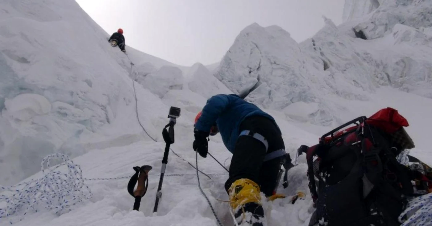 Horia Colibăşanu pe Manaslu 2016 FOTO Peter Hamor, Horia Colibăşanu, Michal Gabriz, Mircea Gherase.