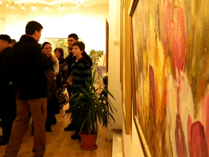Art Galeria, deschisă recent, are un bogat program expoziţional