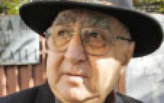 Dinu Săraru