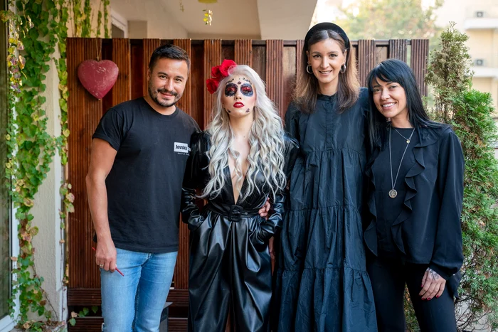 
    Jo, make-up șocant de Halloween  