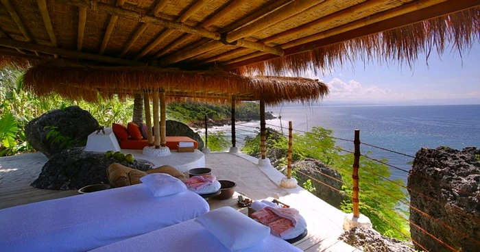 hotel daily mail