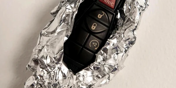 chei mașină folie aluminiu jpg