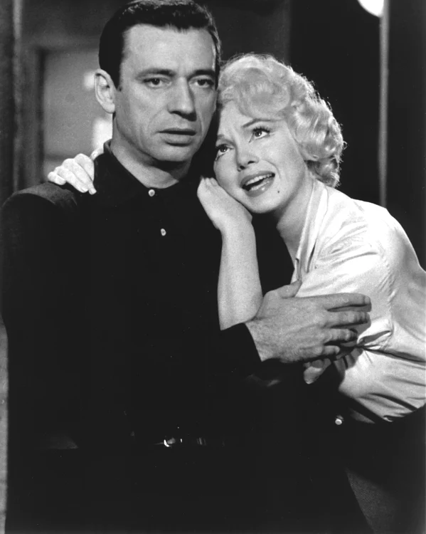 Marilyn Monroe GettyImages 156534420 (2) jpg