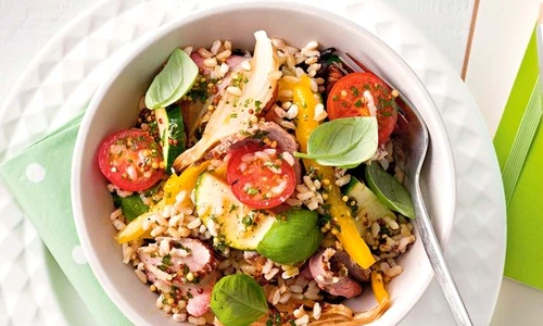 salata de orez cu legume jpeg