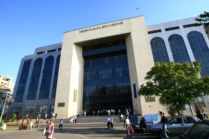 Patru judecători de la Tribunalul Bucureşti sunt acuzaţi de fapte de corupţie FOTO Adevărul